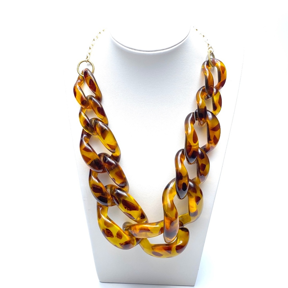 1980s Kenneth Jay Lane Tortoiseshell Lucite Necklace with Free Earrings — EUC